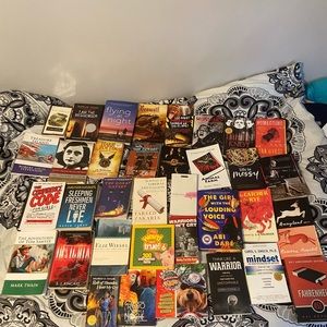 Books Mystery Box!! (15 books)